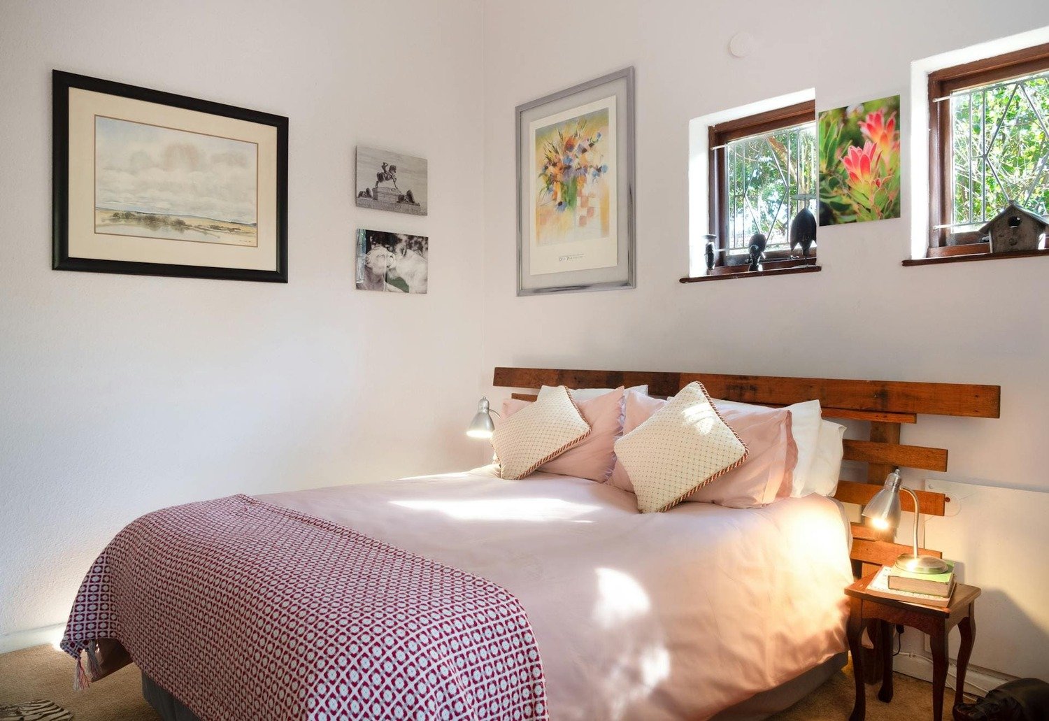 Budget-Friendly Wall Decor Ideas to Transform Your Bedroom
