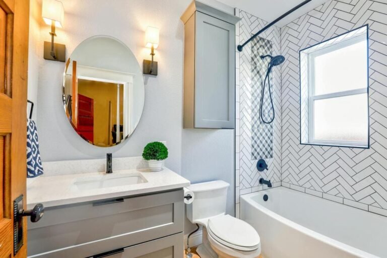 Bathroom Paint Ideas That Resist Moisture and Mold